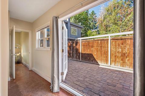 545 NE Irving Ave, Bend, OR 97701 photo 25