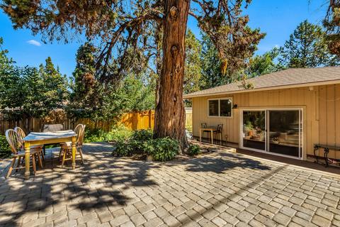 545 NE Irving Ave, Bend, OR 97701 photo 46