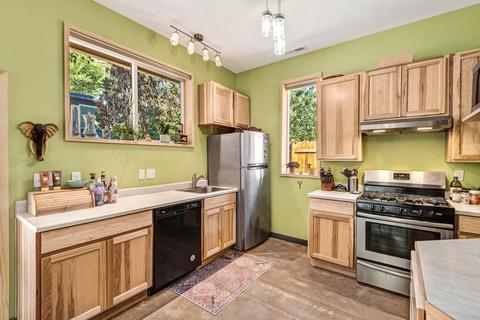 545 NE Irving Ave, Bend, OR 97701 photo 35