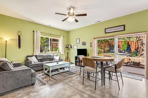 545 NE Irving Ave, Bend, OR 97701 photo 31