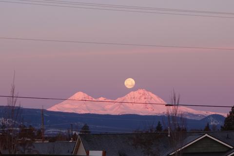 63166 NE Iner Loop, Bend, OR 97701 photo 36