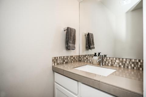 63166 NE Iner Loop, Bend, OR 97701 photo 14