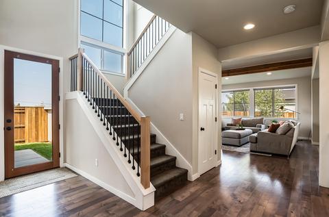 63166 NE Iner Loop, Bend, OR 97701 photo 8