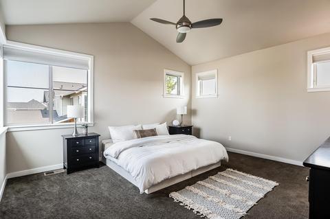 63166 NE Iner Loop, Bend, OR 97701 photo 17