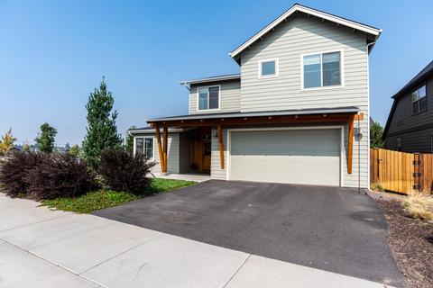 63166 NE Iner Loop, Bend, OR 97701 photo 3