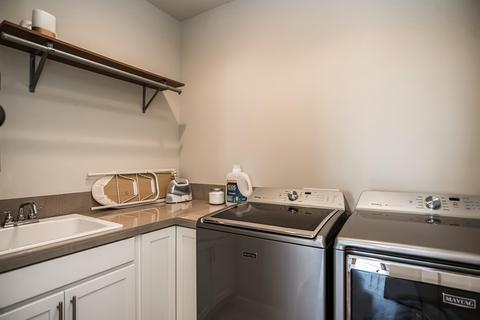 63166 NE Iner Loop, Bend, OR 97701 photo 15