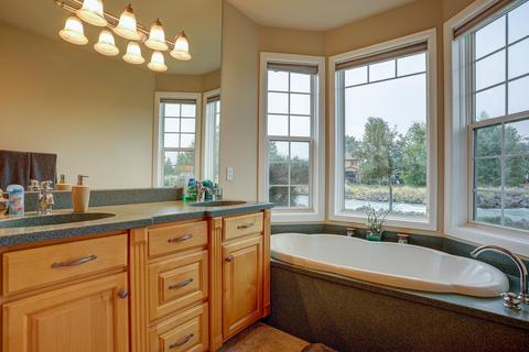 61185 Ridgewater Loop, Bend, OR 97702 photo 19