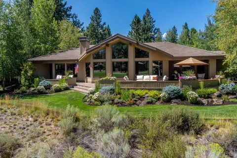 19430 Green Lakes Loop, Bend, OR 97702 photo 4