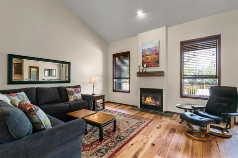 20930 Crystal Ct, Bend, OR 97701 photo 6