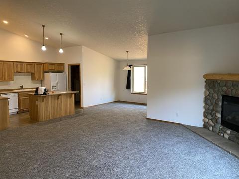 20577 Prospector Loop, Bend, OR 97702 photo 1