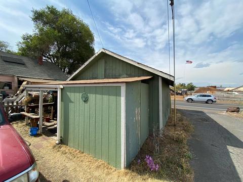210 SE Davis Ave, Bend, OR 97702 photo 34