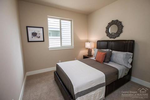 60476 Hedgewood Ln, Bend, OR 97702 photo 15