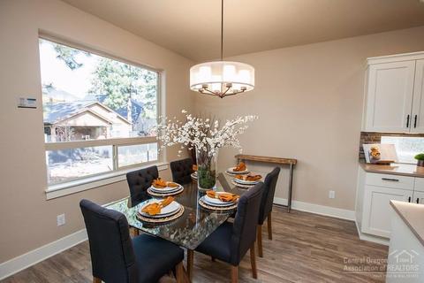 60476 Hedgewood Ln, Bend, OR 97702 photo 12
