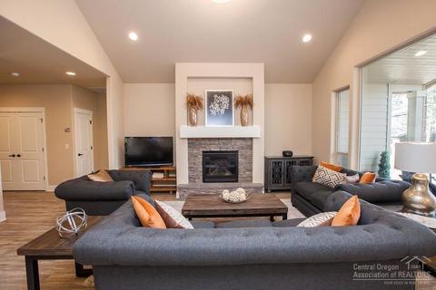60476 Hedgewood Ln, Bend, OR 97702 photo 6
