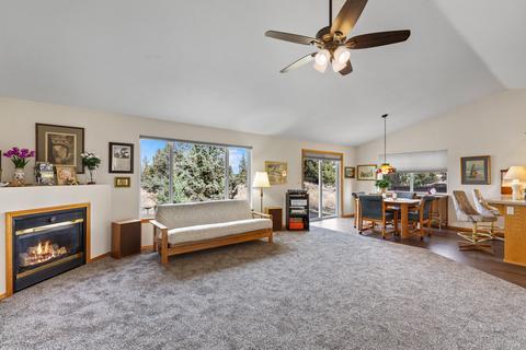 63476 Phoenix Way, Bend, OR 97701 photo 5