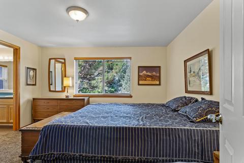 63476 Phoenix Way, Bend, OR 97701 photo 15