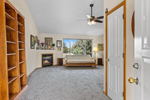 63476 Phoenix Way, Bend, OR 97701 photo 4