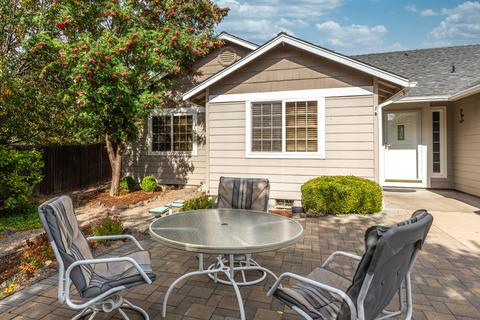 63476 Phoenix Way, Bend, OR 97701 photo 28