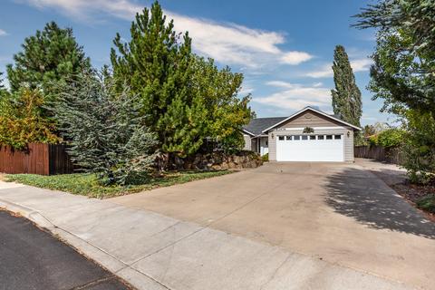 63476 Phoenix Way, Bend, OR 97701 photo 1