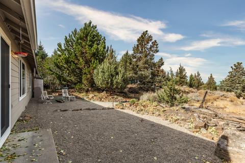 63476 Phoenix Way, Bend, OR 97701 photo 26