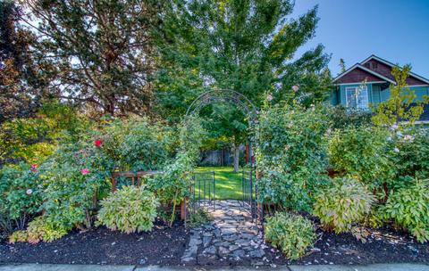 2057 NE Monroe Ln, Bend, OR 97701 photo 4