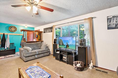 836 Summit Loop, Grants Pass, OR 97527 photo 6