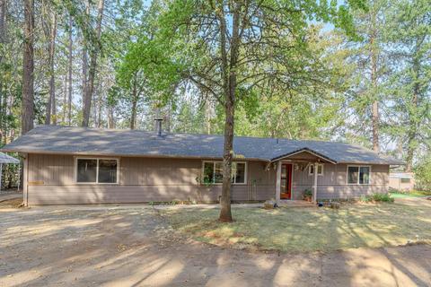836 Summit Loop, Grants Pass, OR 97527 photo 1