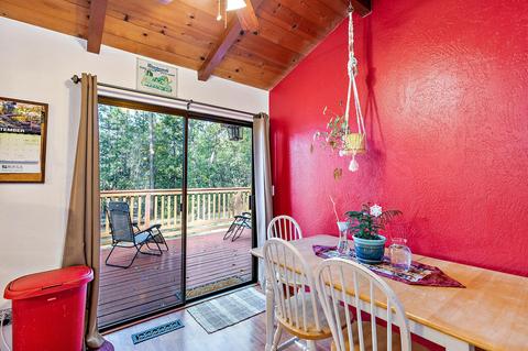 836 Summit Loop, Grants Pass, OR 97527 photo 9