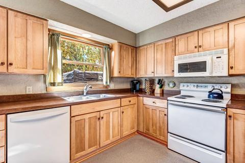 714 NE 10th St, Bend, OR 97701 photo 12