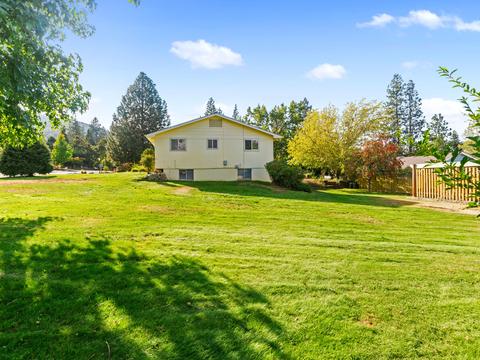 1129 Bellview Ave, Ashland, OR 97520 photo 3