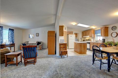 633 E Archwood Dr #55, Eagle Point, OR 97524 photo 4