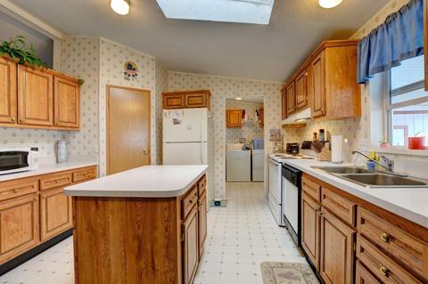 633 E Archwood Dr #55, Eagle Point, OR 97524 photo 7