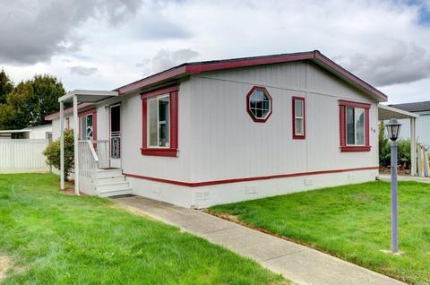 633 E Archwood Dr #55, Eagle Point, OR 97524 photo 1