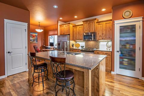 1805 NW Element Pl, Bend, OR 97703 photo 4