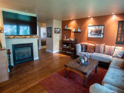 20414 Illahee Dr, Bend, OR 97702 photo 3