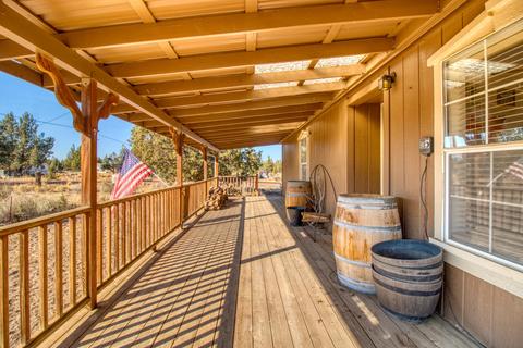 18057 1st Ave, Bend, OR 97703 photo 3