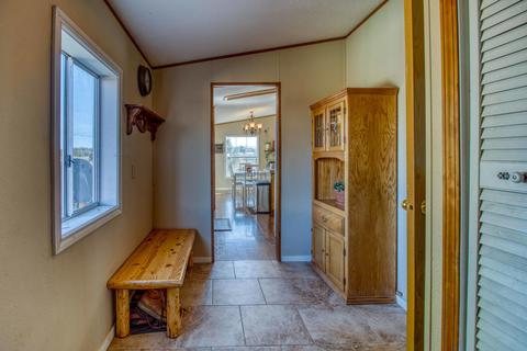 18057 1st Ave, Bend, OR 97703 photo 9