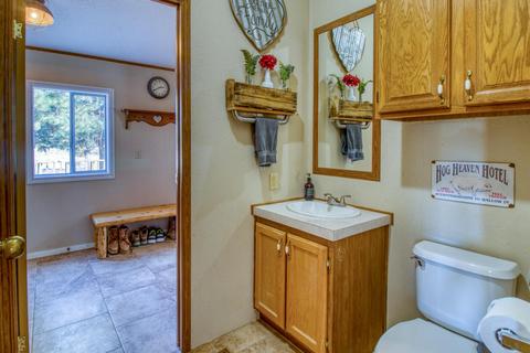 18057 1st Ave, Bend, OR 97703 photo 10