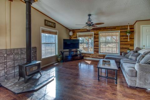18057 1st Ave, Bend, OR 97703 photo 7