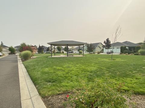 1158 Rustler Peak St, Central Point, OR 97502 photo 33