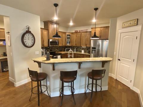 1158 Rustler Peak St, Central Point, OR 97502 photo 7