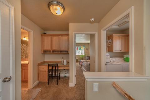 20293 Schaeffer Dr, Bend, OR 97703 photo 11