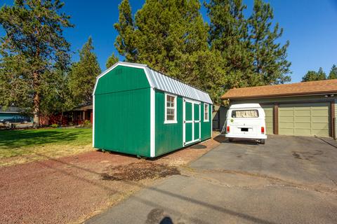 20388 Rae Rd, Bend, OR 97702 photo 4