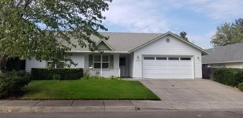 652 Benjamin Way, Phoenix, OR 97535 photo 1