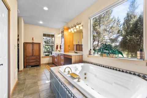 22515 Bear Creek Rd, Bend, OR 97701 photo 21