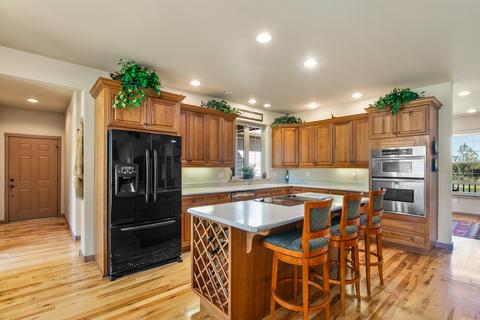 22515 Bear Creek Rd, Bend, OR 97701 photo 16