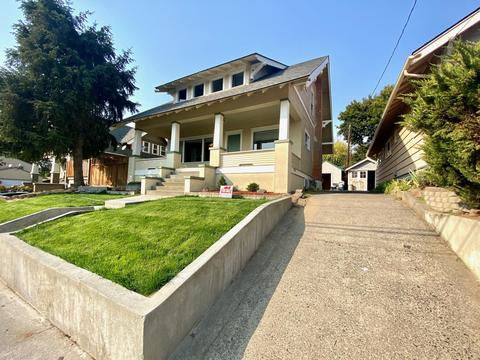 1209 NW Carden Ave, Pendleton, OR 97801 photo 3