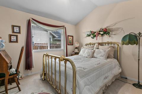 868 SE Shadowood Dr, Bend, OR 97702 photo 15