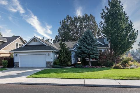 868 SE Shadowood Dr, Bend, OR 97702 photo 2