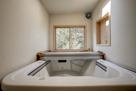 64885 Hunnell Rd, Bend, OR 97703 photo 23